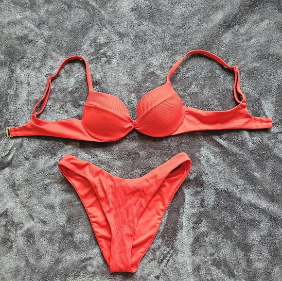Victoria secret sexy push up red Brazilian bathing suite - Picture 1 of 8